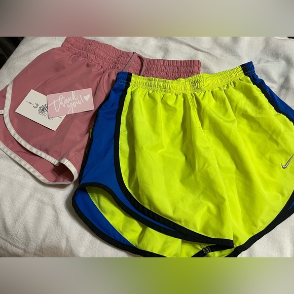 Women’s small athletic shorts 2-pack - Picture 1 of 3